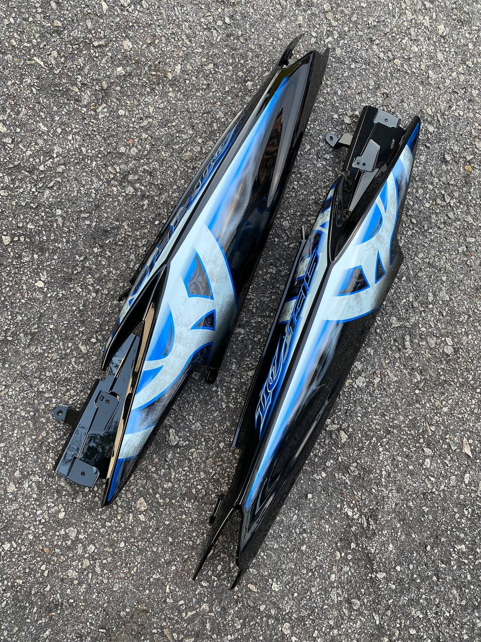 COVERSET BODYSET YAMAHA LC LC135 V2 V6 V7 DR BLACK SILVER BATIK STRIPE TANAM CODE 042 DOCTOR M MATE EDITION OEM