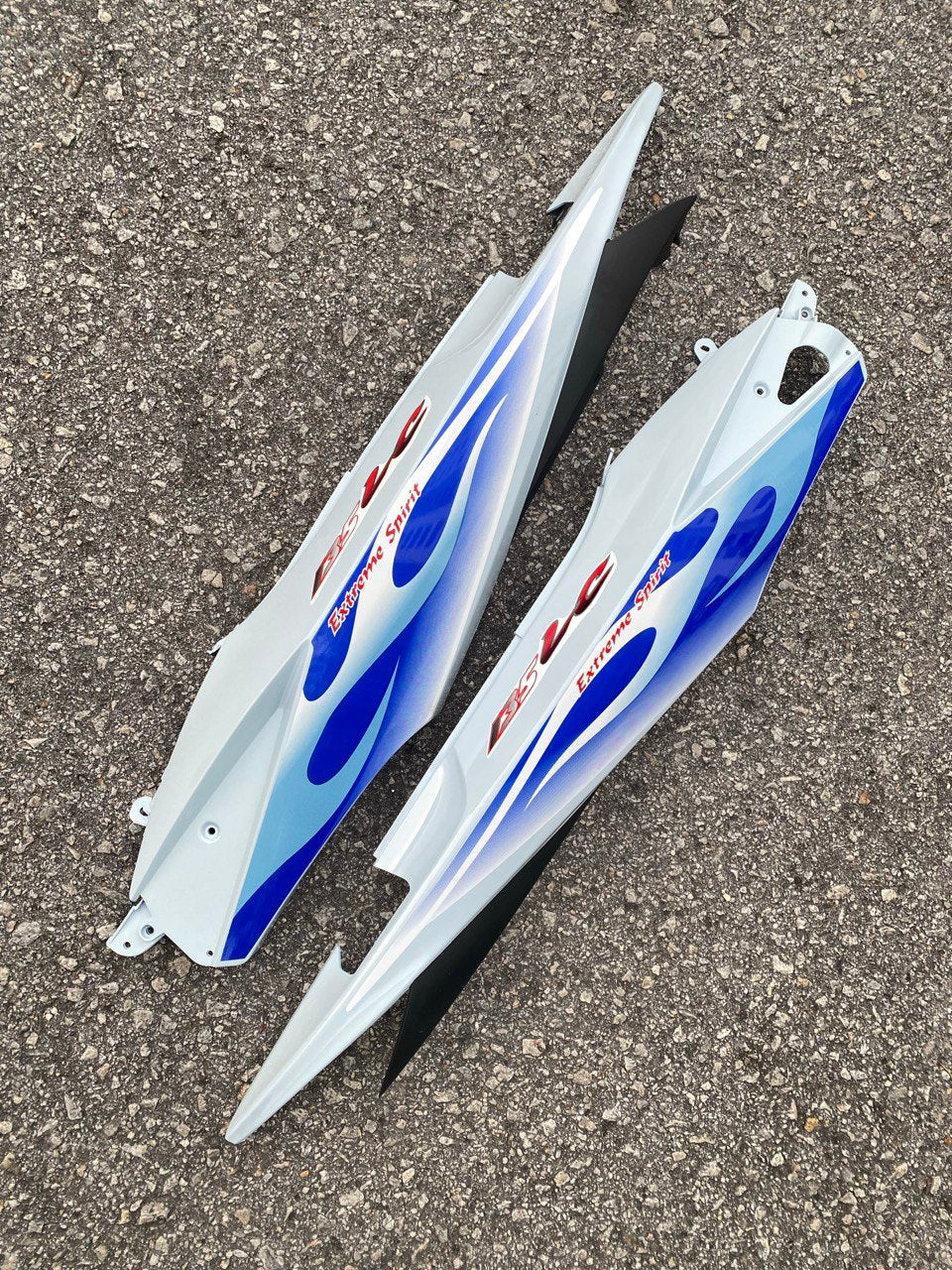 COVERSET BODYSET YAMAHA LC135 V1 BIRU API ORIGINAL 100% HONG LEONG YAMAHA HLY STRIPE SIAP TAMPAL