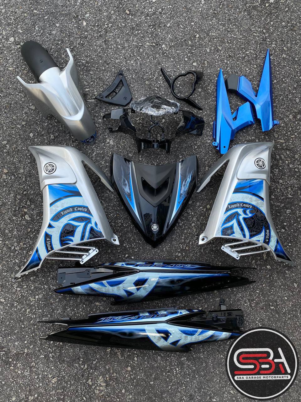 COVERSET BODYSET YAMAHA LC LC135 V2 V6 V7 DR BLACK SILVER BATIK STRIPE TANAM CODE 042 DOCTOR M MATE EDITION OEM