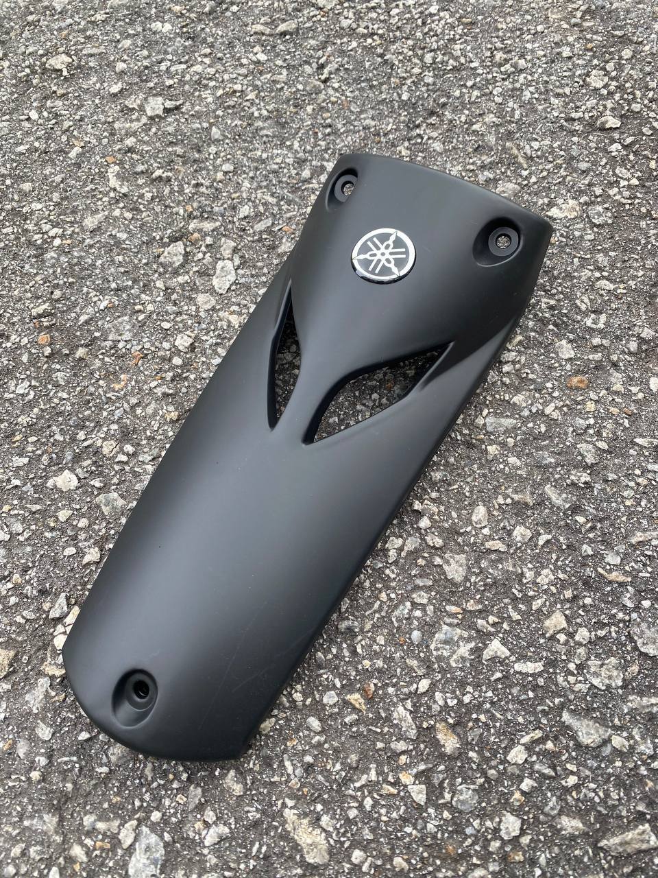 Y125ZR FRONT DADA PANEL COVER WITH FREE EMBLEM ORIGINAL GENUINE YAMAHA HLY