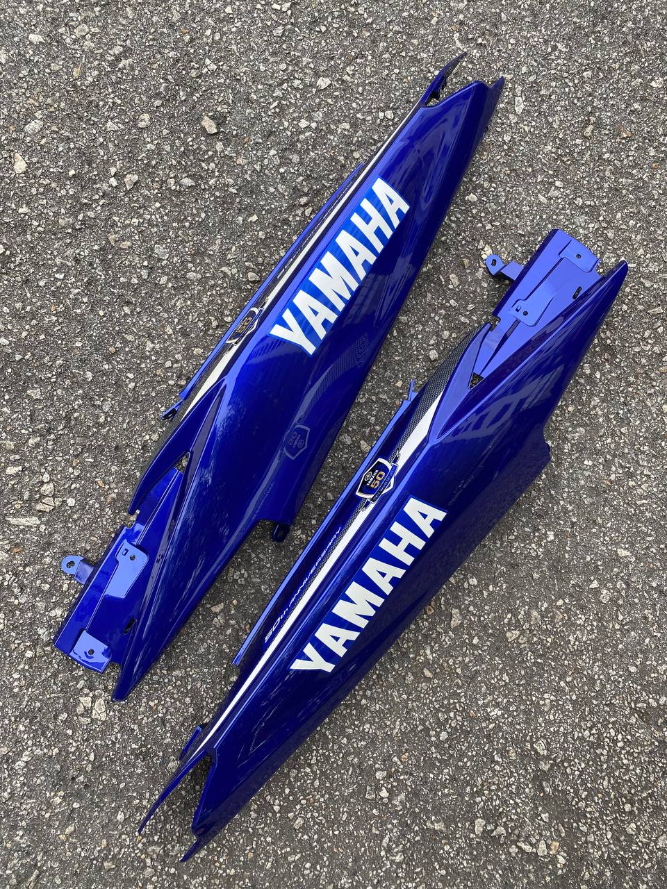 COVER SET YAMAHA ORIGINAL 50TH ANNIVERSARY LC135 V2 V3 4S 5S BIRU HITAM  FREE EMBLEM 100% HLY / VELOZI SIAP TAMPAL