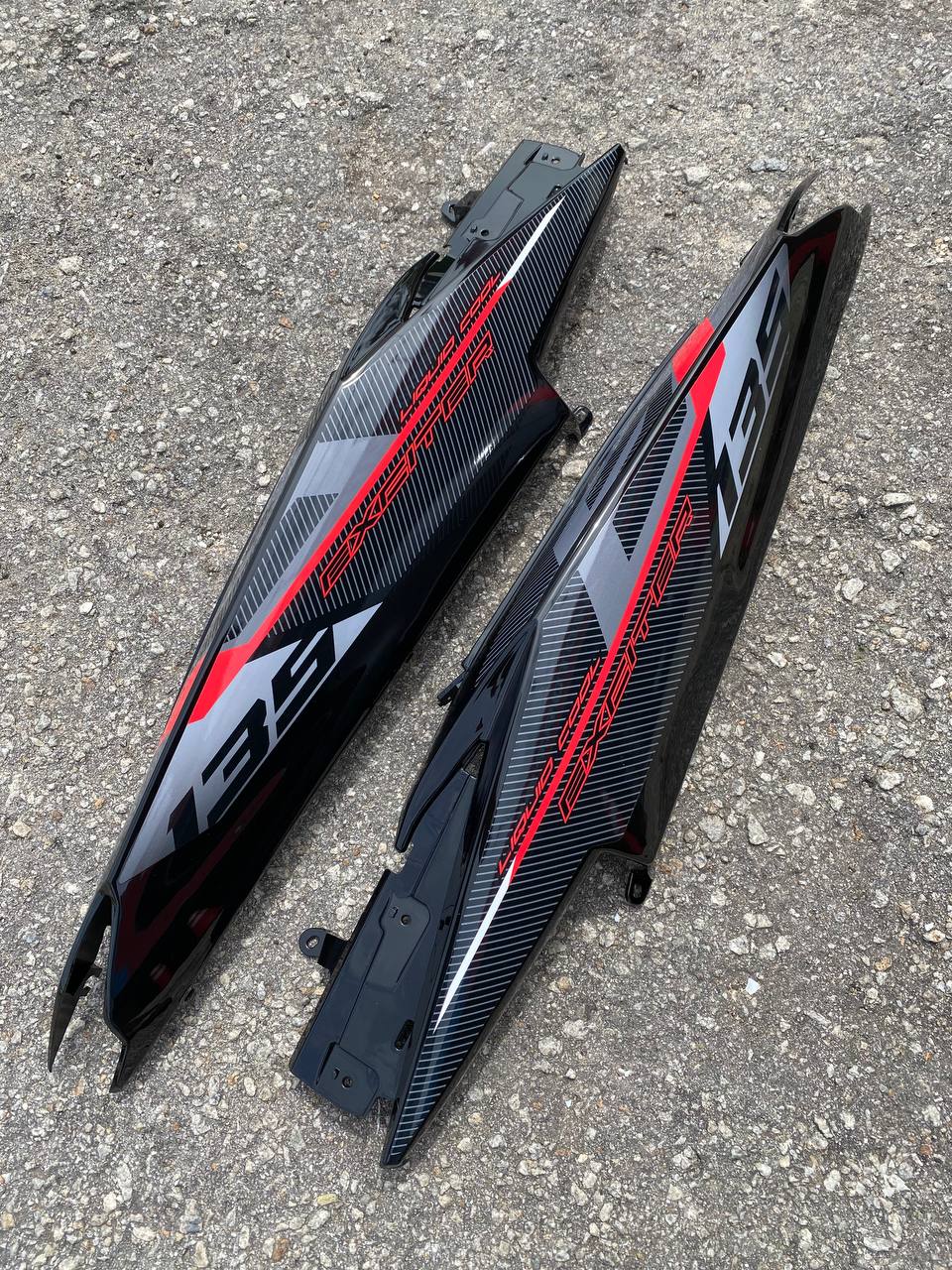 COVERSET YAMAHA LC LC135 V6 V7 EXCITER RC RM7 RED BLACK L6-RC-4 BODYSET SIAP TANAM VELOZI / DOCTOR 057