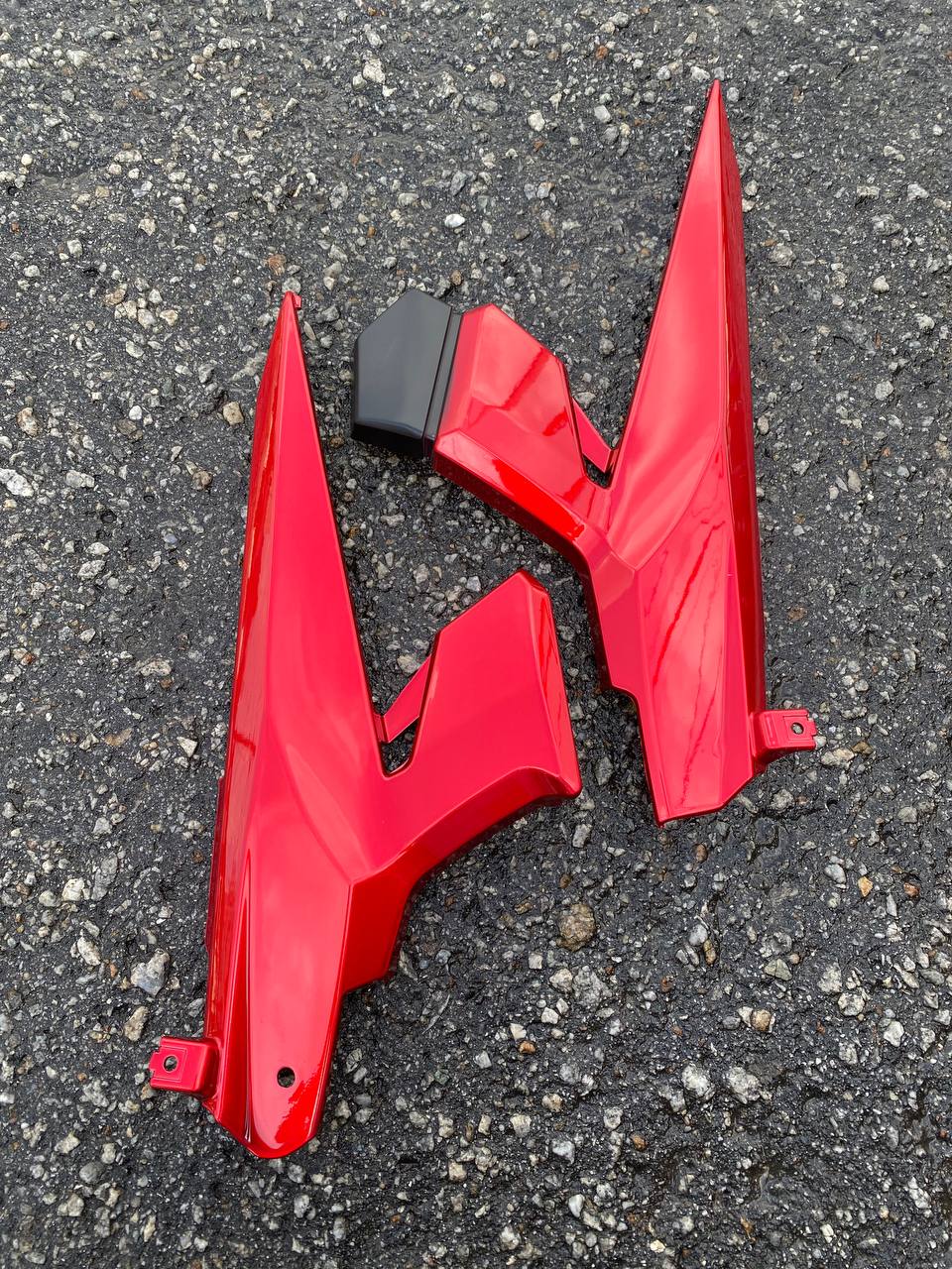 COVERSET BODYSET YAMAHA HLY LC V4 V5 MERAH RED BLACK SIAP TAMPAL – ORIGINAL GENUINE YAMAHA FREE EMBLEM TIMBUL