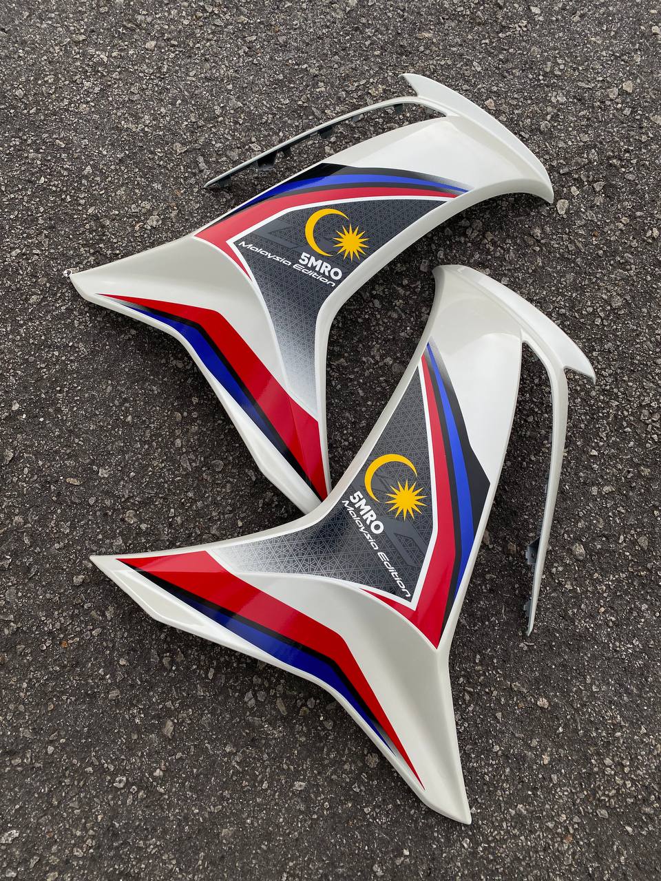 COVERSET BODYSET LC135 LC V8 5 MILLIONTH ROLL OUT 5MRO BLUE BIRU FUEL INJECTION FI YAMAHA SIAP TANAM VELOZI DOCTOR HLY
