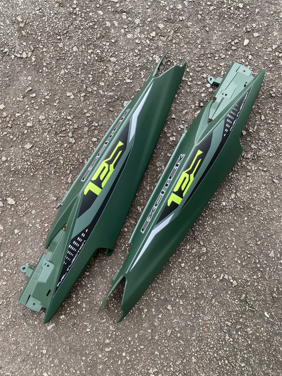 YAMAHA BODYSET LC 135 V1 V2 V3 HIJAU EXCITER 2021 NEW DESIGN SPECIAL EDITION GREEN STRIPE TANAM CLEAR - OEM COVERSET