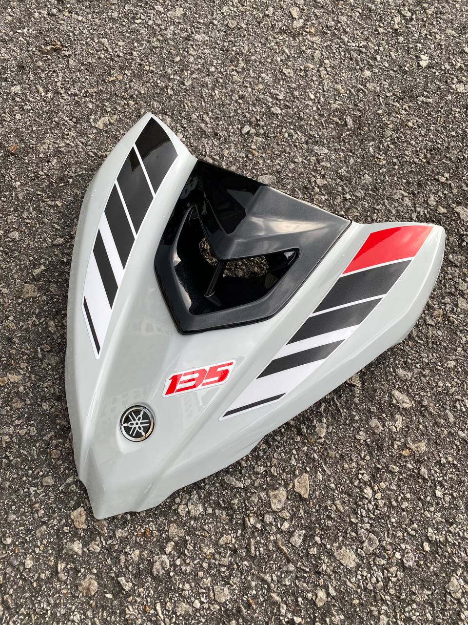 COVERSET BODYSET YAMAHA LC LC135 V6 V7 DR. P WHITE PUTIH STRIPE TANAM CODE 041 DOCTOR EDITION OEM