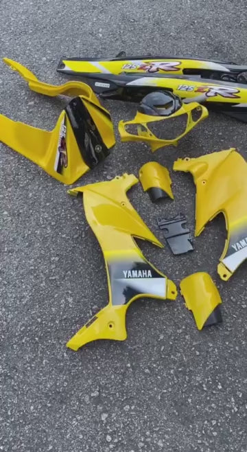 COVERSET ORIGINAL HLY – YAMAHA 125ZR KUNING BATA STRIPE SIAP TAMPAL – PERCUMA EMBLEM TIMBUL – HONG LEONG YAMAHA