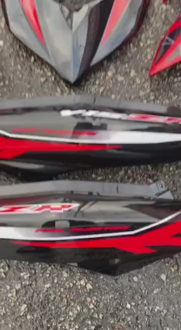 COVERSET BODYSET MOTORSIKAL YAMAHA Y15 Y15ZR V1 V2 RM7 BLACK METALIC MERAH HITAM DOCTOR 034 SIAP TANAM