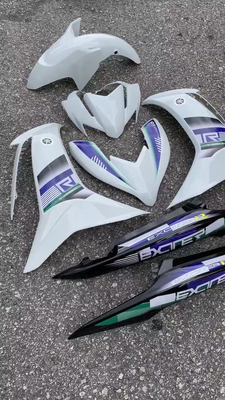 MOTORCYCLE COVERSET BODYSET LC135 LC V8 EXCITER R CRYSTAL WHITE BLACK L8-ER-2 FUEL INJECTION FI YAMAHA SIAP TANAM VELOZI