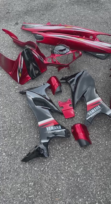 COVERSET ORIGINAL HLY YAMAHA 125z 125zr HITAM BIRU MERAH SKALA DESIGN STRIPE SIAP TAMPAL PERCUMA EMBLEM HONG LEONG HLY