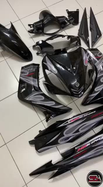 COVERSET BODYSET YAMAHA LC LC135 V1 DOCTOR MX KING FIRE BLACK HITAM KILAT STRIPE TANAM CODE 014 DOCTOR EDITION OEM