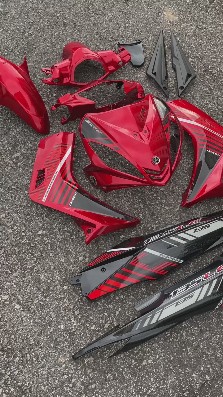 COVERSET LC LC135 V1 YAMAHA DOCTOR P RED MERAH BATMAN 021 2015  / VELOZI L1-BM-2 STRIPE SIAP TANAM CLEAR