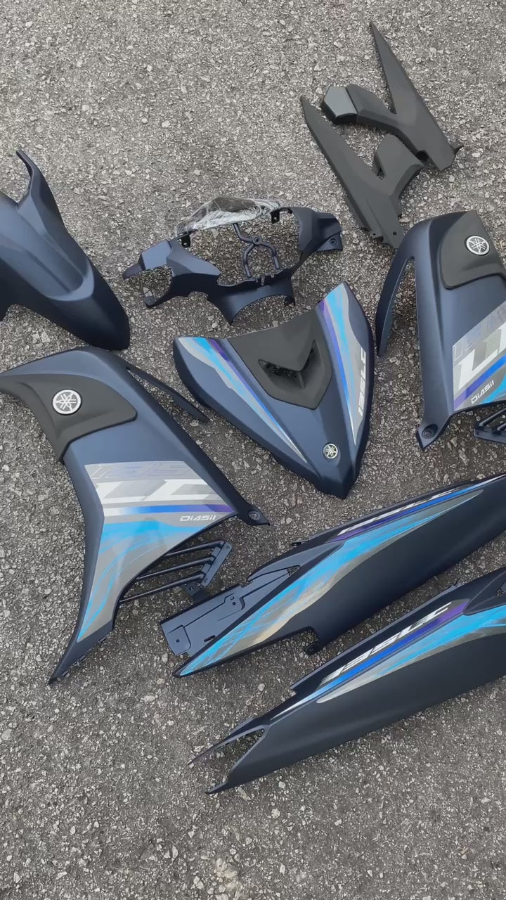 COVERSET BODYSET HLY LC135 V6 SPECIAL EDITION BIRU / MERAH SE COLOUR - ORIGINAL HONG LEONG YAMAHA - STRIPE SIAP TAMPAL