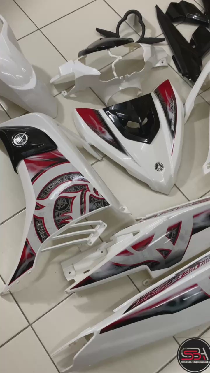 COVERSET YAMAHA LC LC135 V6 V7 PEARL WHITE FULL STRIPE RED MERAH BATIK SMOKE BODYSET SIAP TAMPAL VELOZI WITH COVER METER